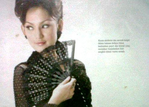 Della Caroline Tewas Akibat Serangan Jantung